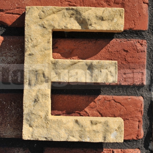 Házszám betű E