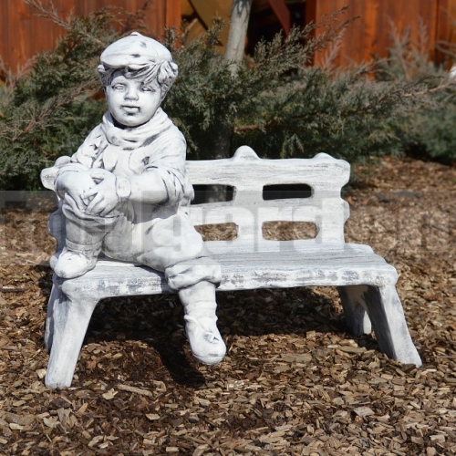 Padon ülő fiú szobor ba 61